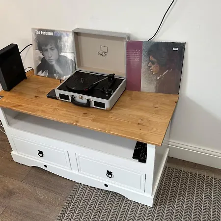 Apartament & Rare Antiquequarter Dublin